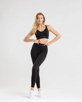 Hold Sports Bra | Black WOMEN'S BEST